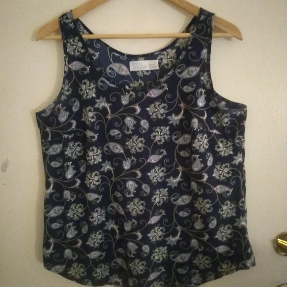 TIME and TRU Top - Picture 5 of 6